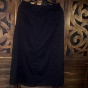 Monroe & Maine size: large